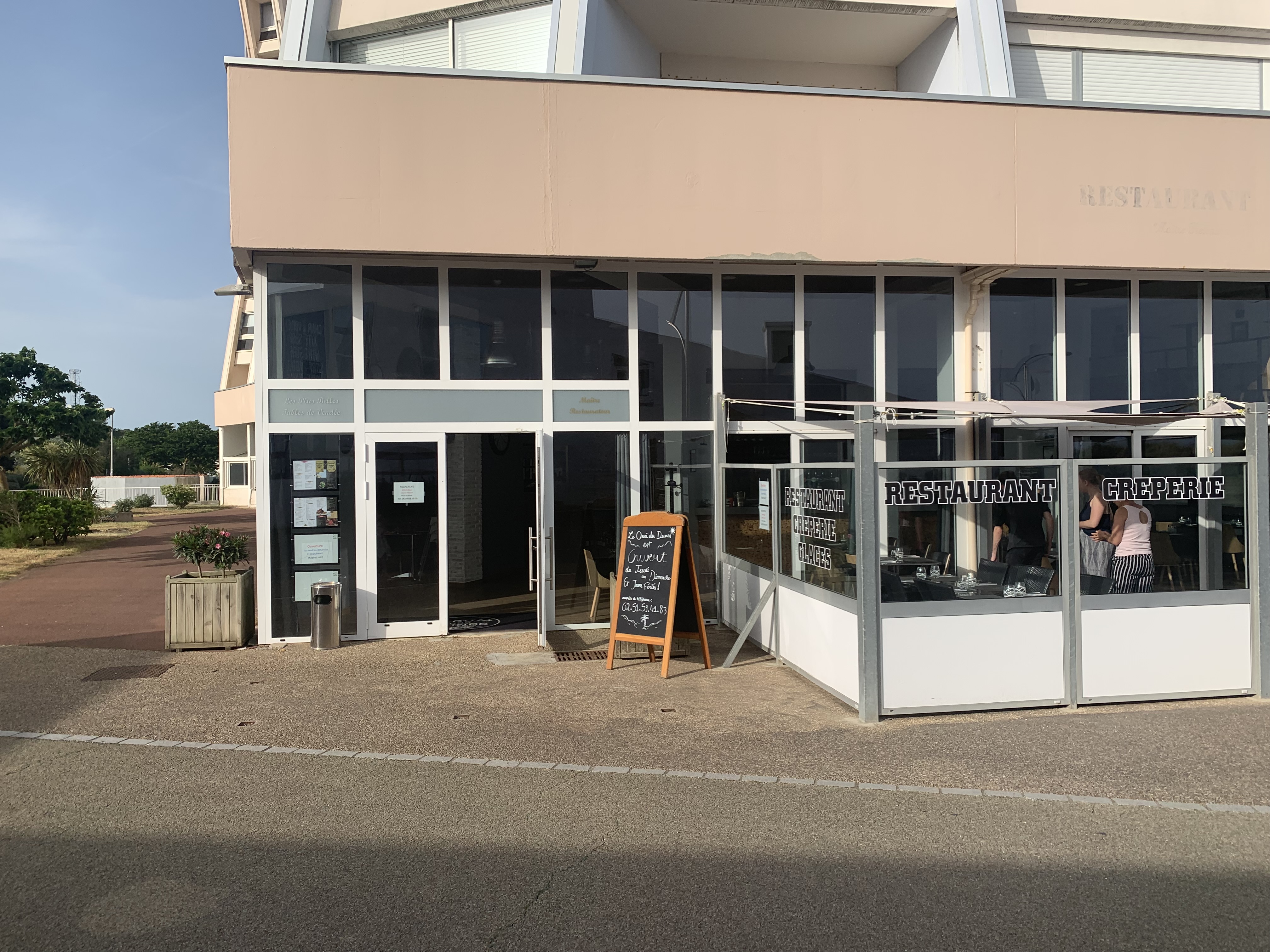 Coucher de soleil vu depuis le restaurant